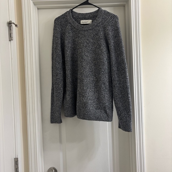 Abercrombie & Fitch Charcoal Crew Neck Sweater - Picture 2 of 6